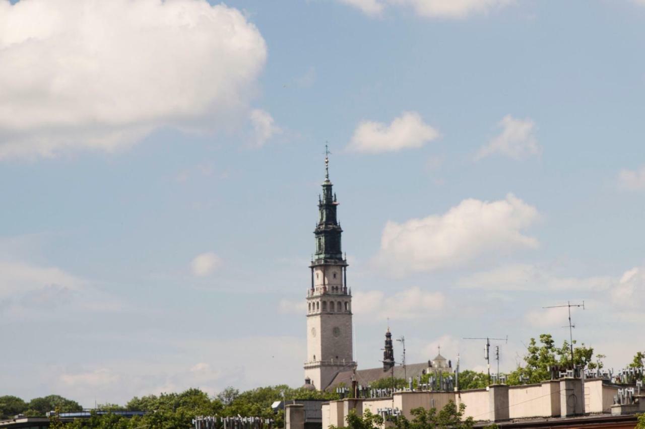 75M2 Apartament Kopernik Z Widokiem Na Jasna Gore Czestochowa Exterior photo